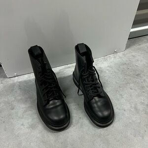 Black Lace-Up Boots DR MARTENS